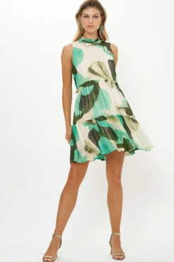 Ruffle Tiered Short- Ginkgo Green